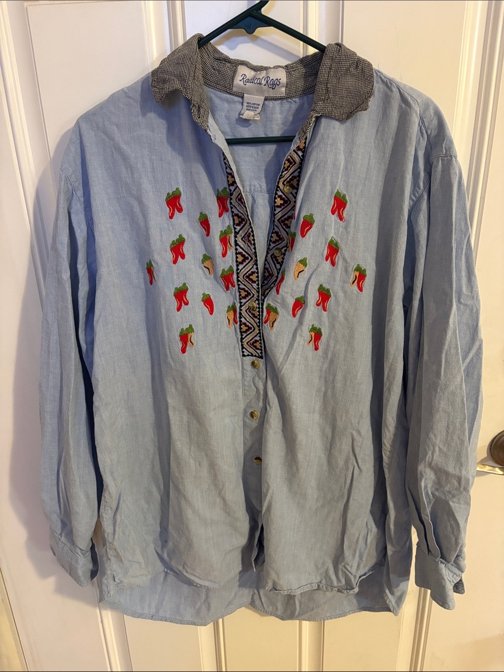 💕Vintage Radical Rags Embroidered Button-Up Shirt💕